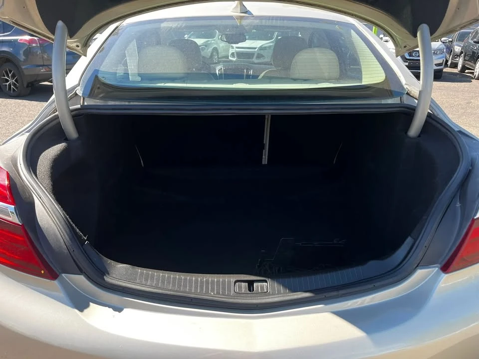2016 Buick Regal - Image 14 of 19