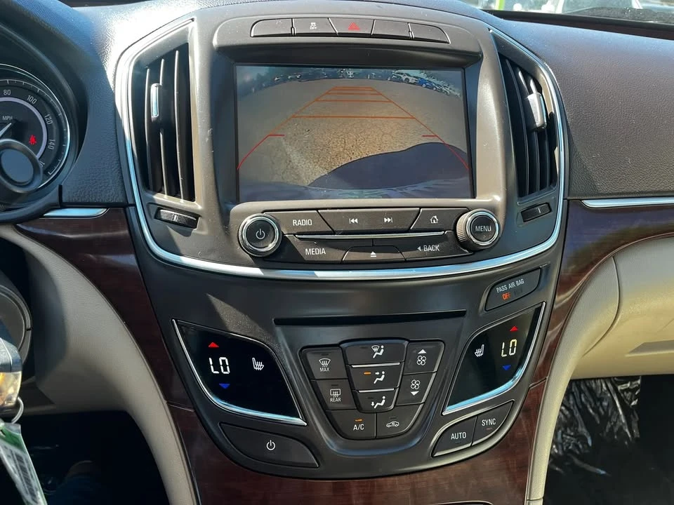 2016 Buick Regal - Image 18 of 19