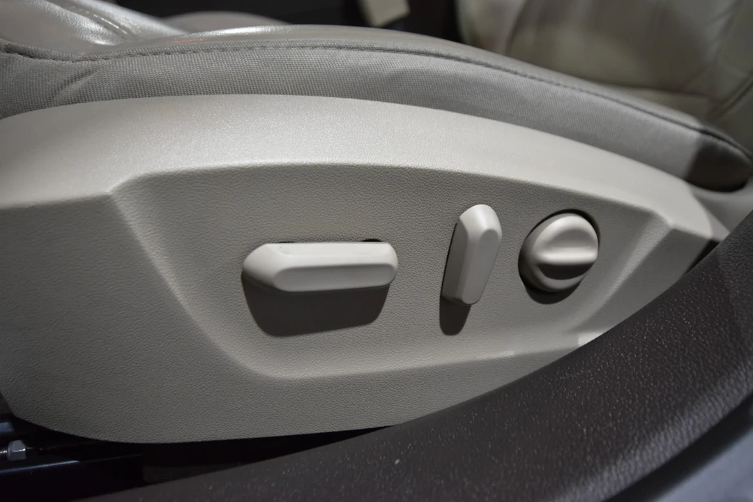 2016 Buick Regal - Image 16 of 21
