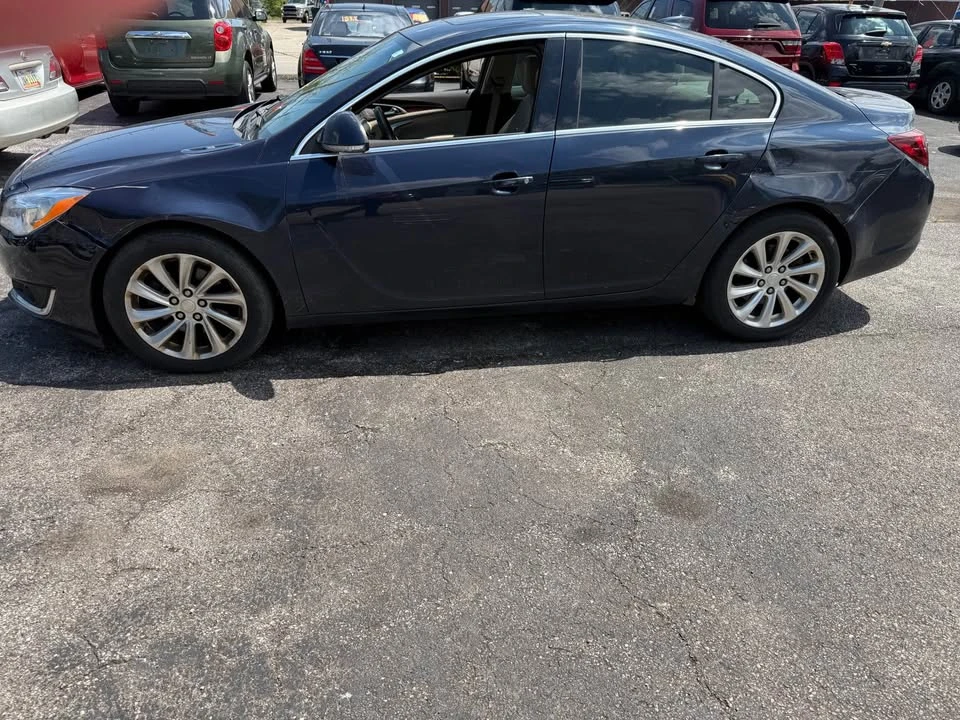 2016 Buick Regal - Image 2 of 11