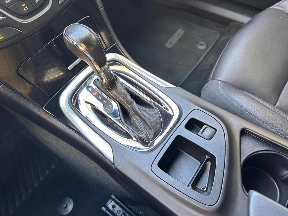 2016 Buick Regal - Image 21 of 24