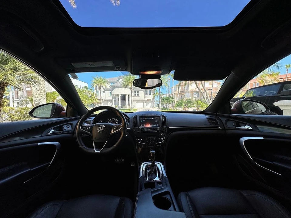 2016 Buick Regal - Image 11 of 24