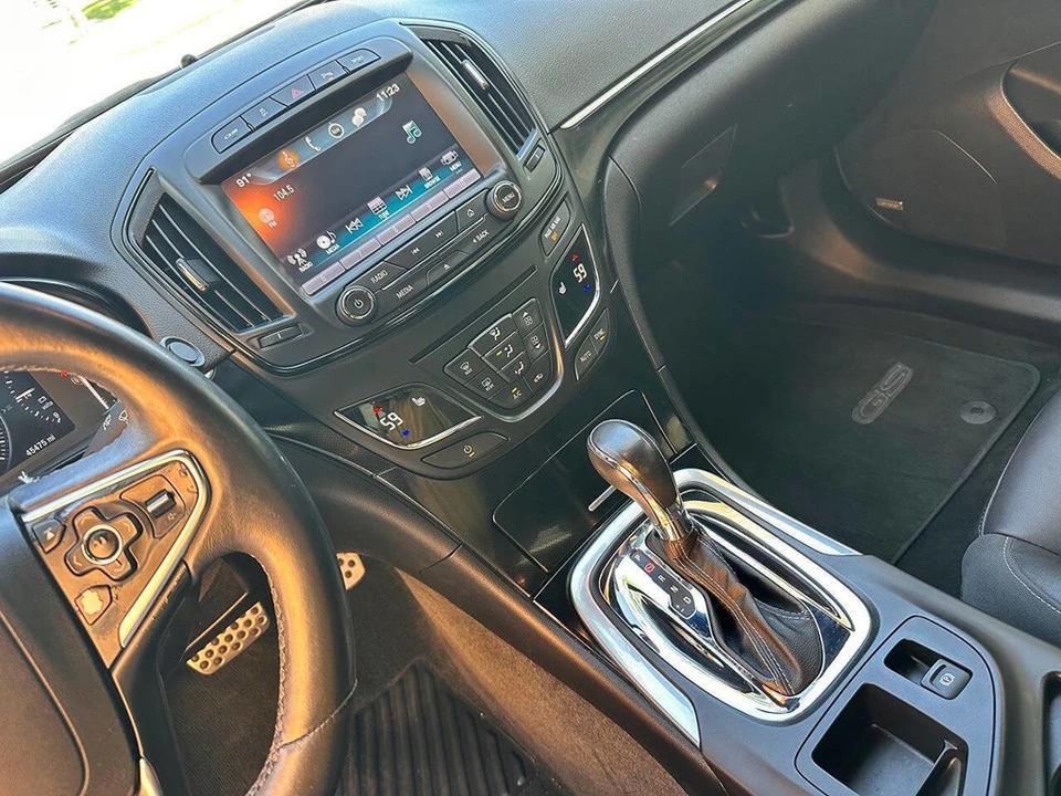 2016 Buick Regal - Image 18 of 24