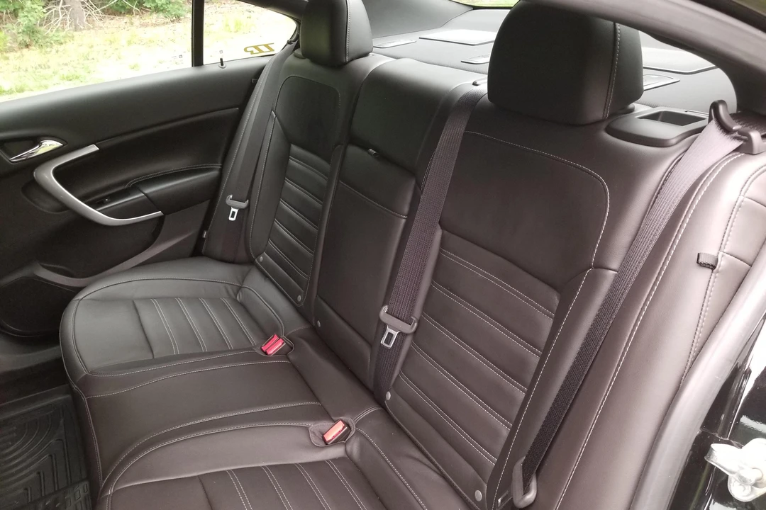 2016 Buick Regal - Image 19 of 31