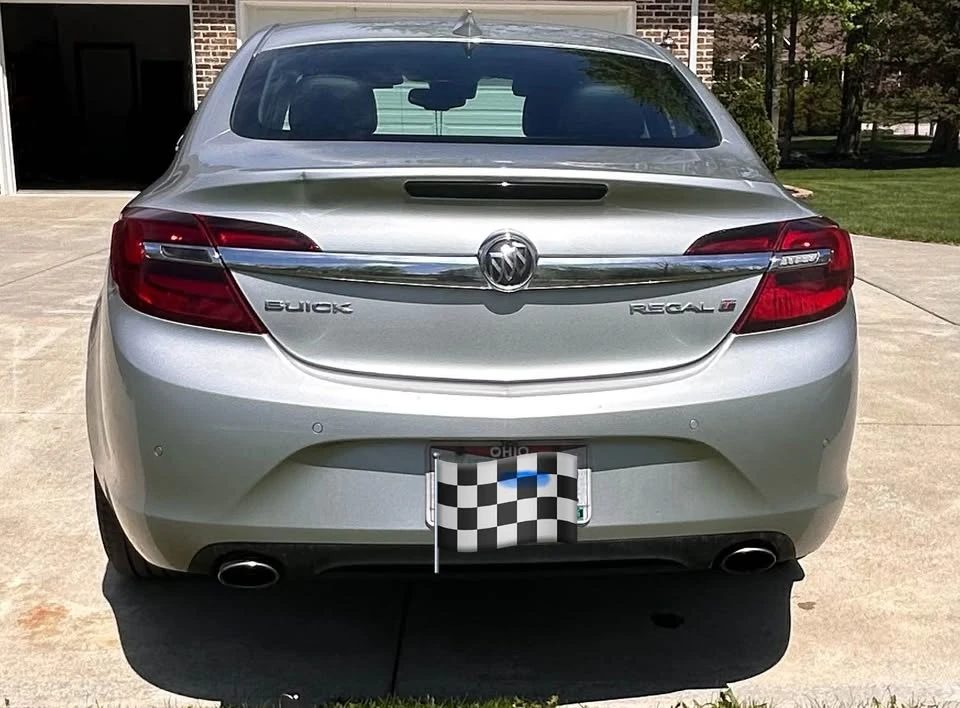 2016 Buick Regal - Image 2 of 10