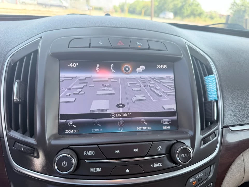 2016 Buick Regal - Image 14 of 20