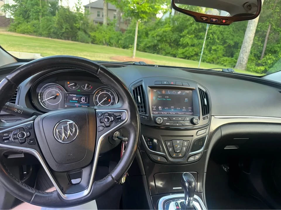 2016 Buick Regal - Image 11 of 20
