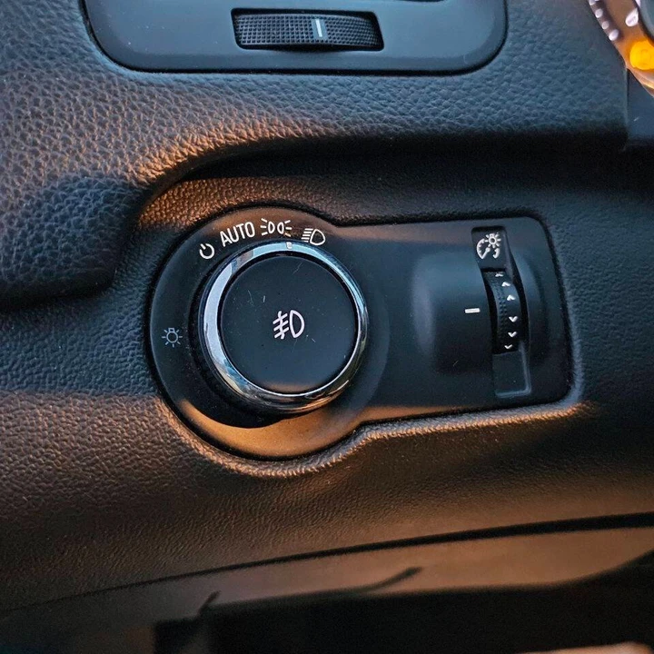 2016 Buick Regal - Image 13 of 20