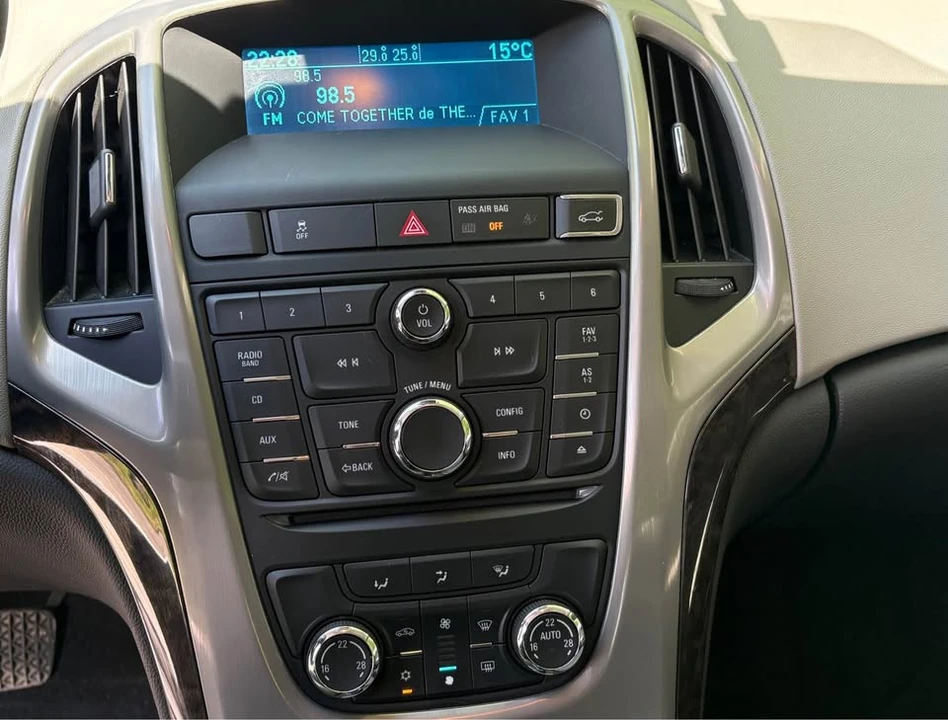2016 Buick Verano - Image 6 of 10