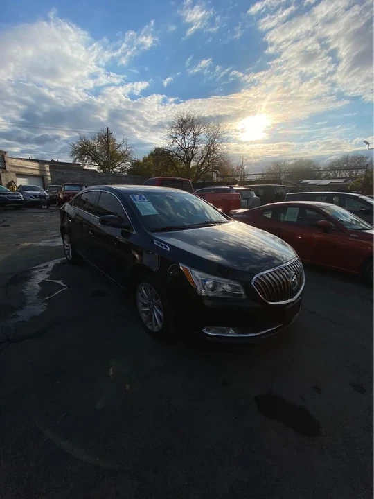 2016 Buick LaCrosse - Image 2 of 13