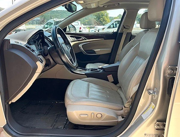 2016 Buick Regal - Image 11 of 20