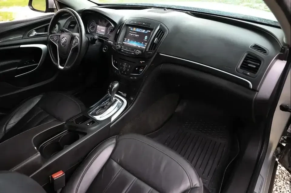 2016 Buick Regal - Image 15 of 19