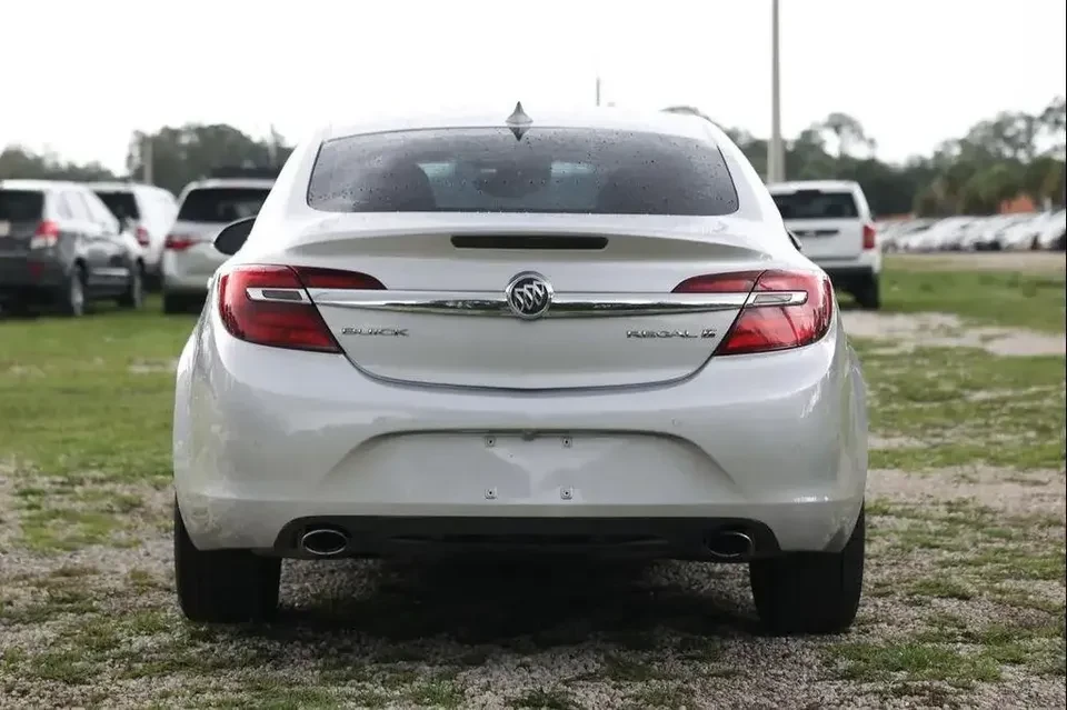 2016 Buick Regal - Image 7 of 19