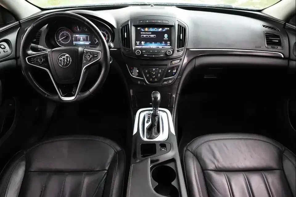 2016 Buick Regal - Image 2 of 19