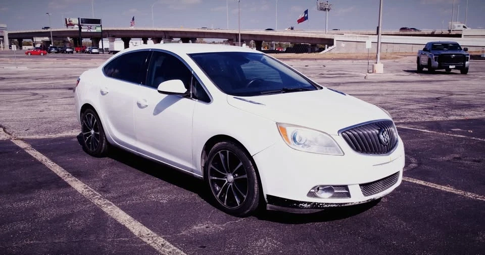 2016 Buick Verano - Image 6 of 10