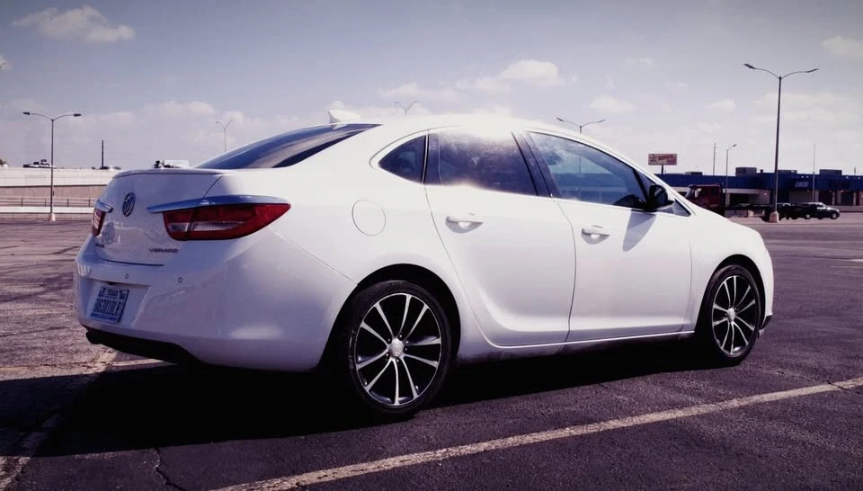 2016 Buick Verano - Image 7 of 10