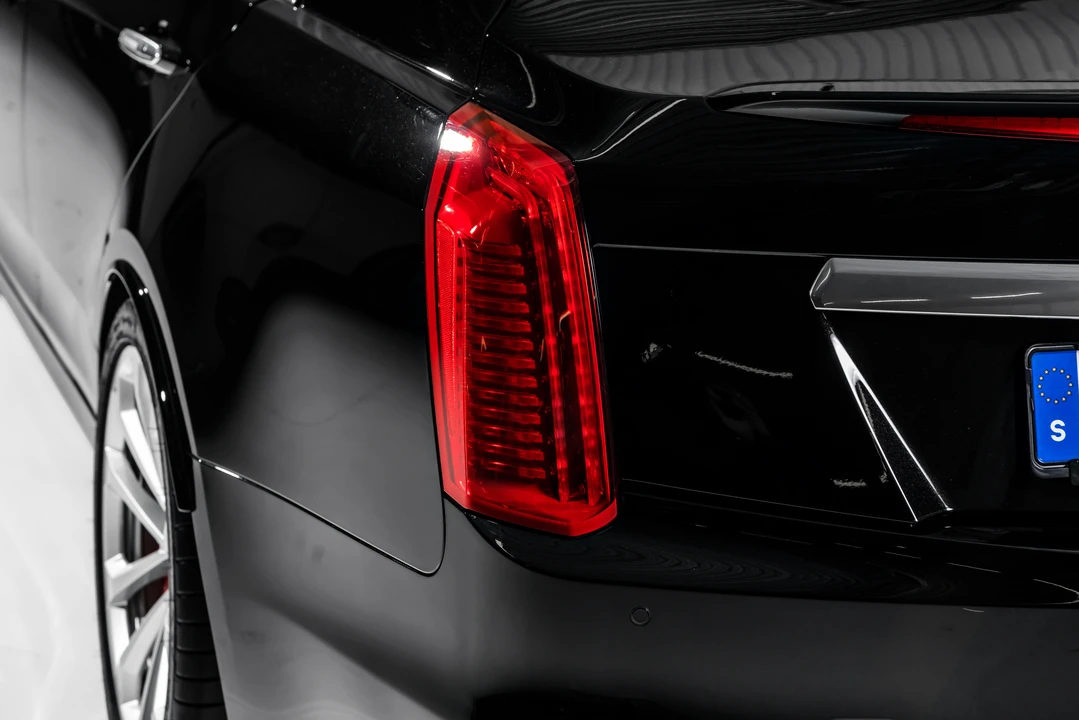 2016 Cadillac CTS-V 3rd Gen - Image 30 of 31