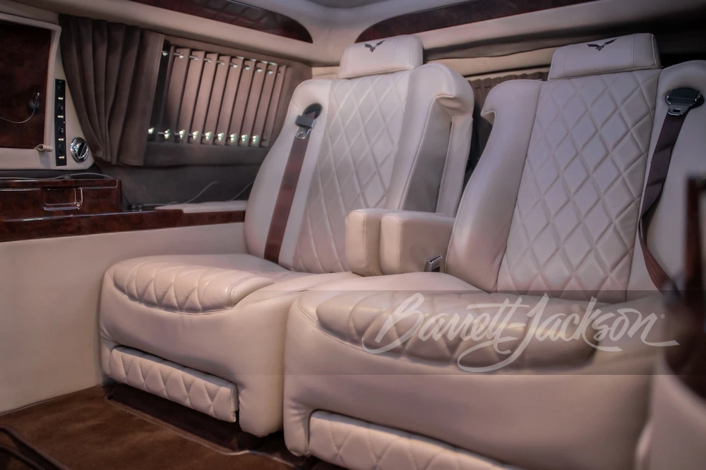 2016 Cadillac Escalade 4th Gen - Image 16 of 18