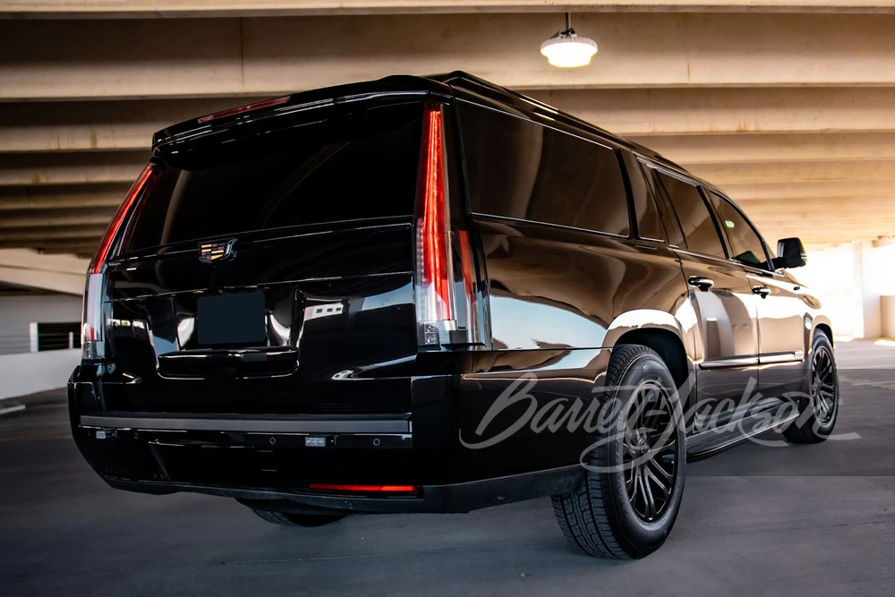 2016 Cadillac Escalade 4th Gen - Image 17 of 18
