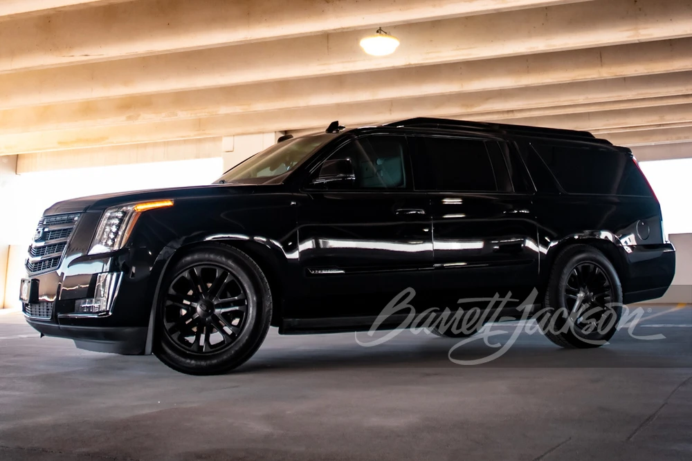 2016 Cadillac Escalade 4th Gen - Image 18 of 18