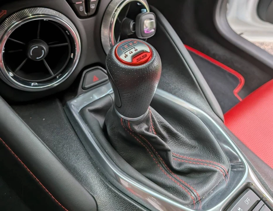 2016 Chevrolet Camaro SS 6th Gen - Image 5 of 9