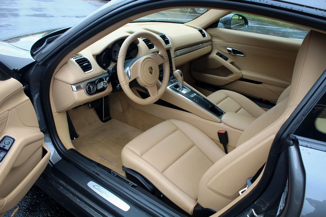 2016 Porsche 981 Cayman S - Image 8 of 18
