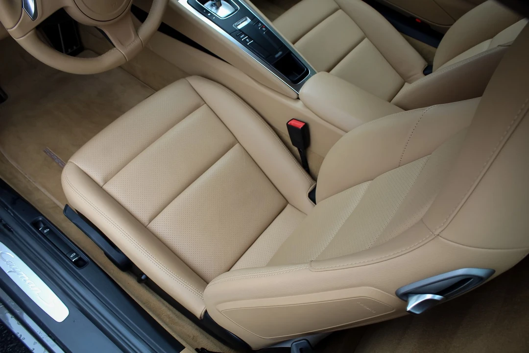 2016 Porsche 981 Cayman S - Image 9 of 18