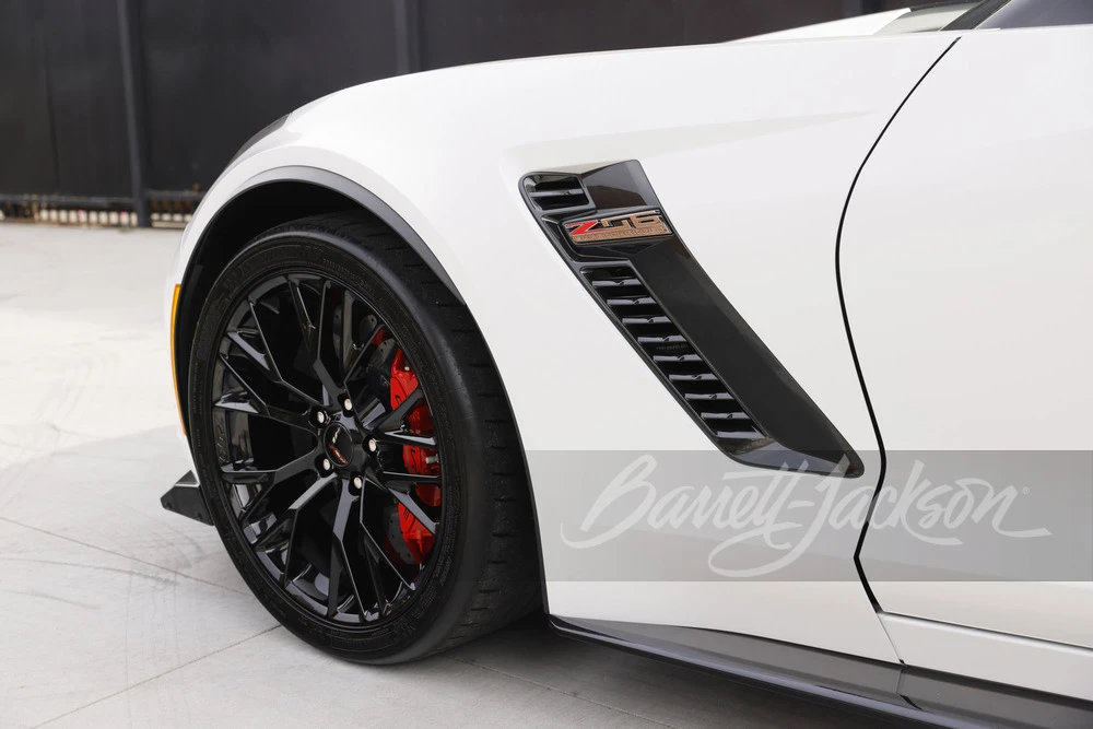 2016 Chevrolet Corvette C7 Z06 - Image 24 of 31
