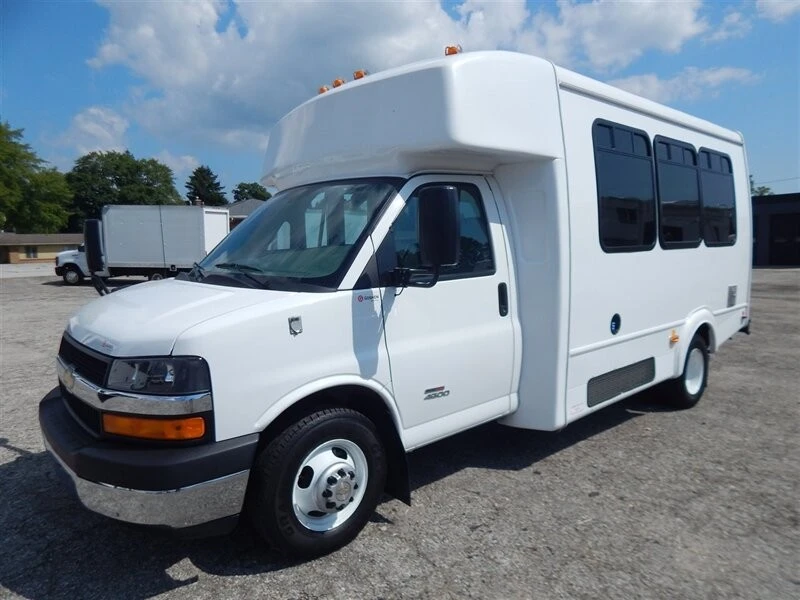 2016 Chevrolet Express - Image 3 of 21