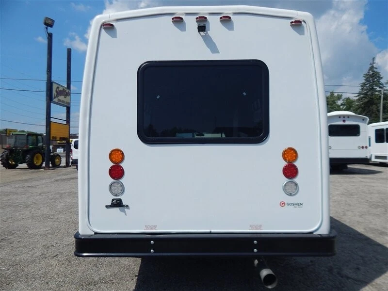 2016 Chevrolet Express - Image 8 of 21