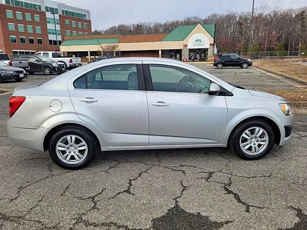 2016 Chevrolet Aveo/Sonic - Image 5 of 21