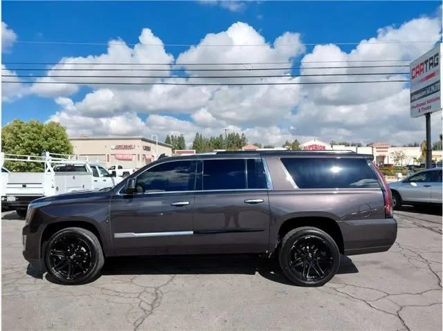 2016 Cadillac Escalade 4th Gen - Image 3 of 17