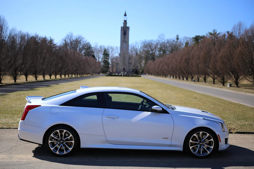 2016 Cadillac ATS-V - Image 2 of 31