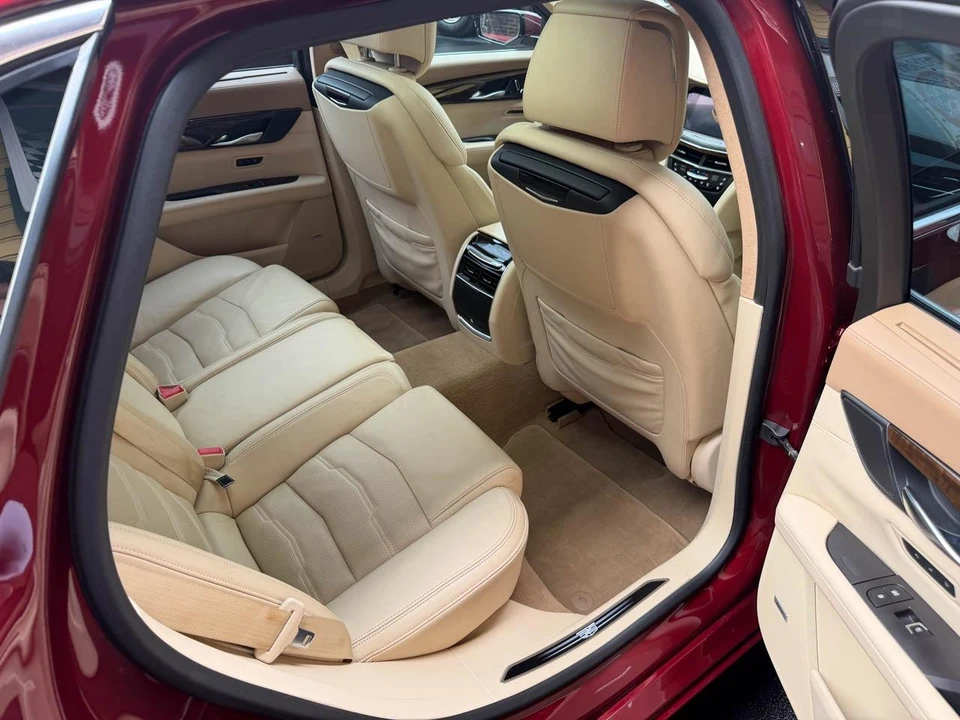 2016 Cadillac CT6 - Image 18 of 31