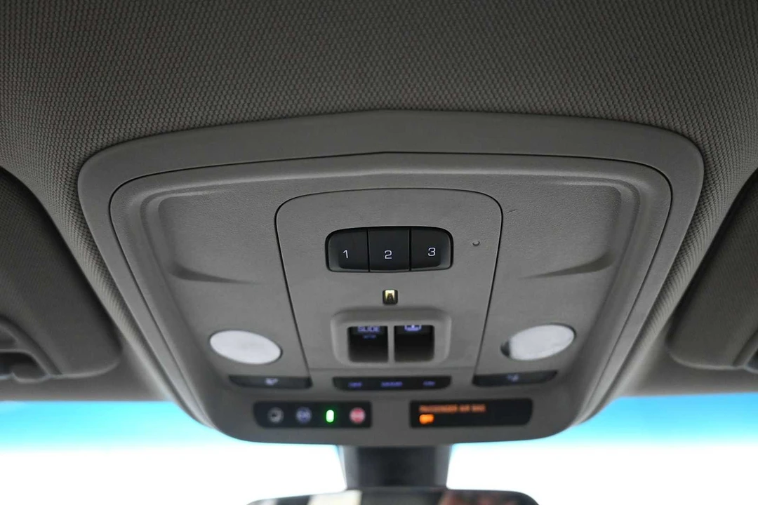 2016 Cadillac CTS 3rd Gen - Image 19 of 31