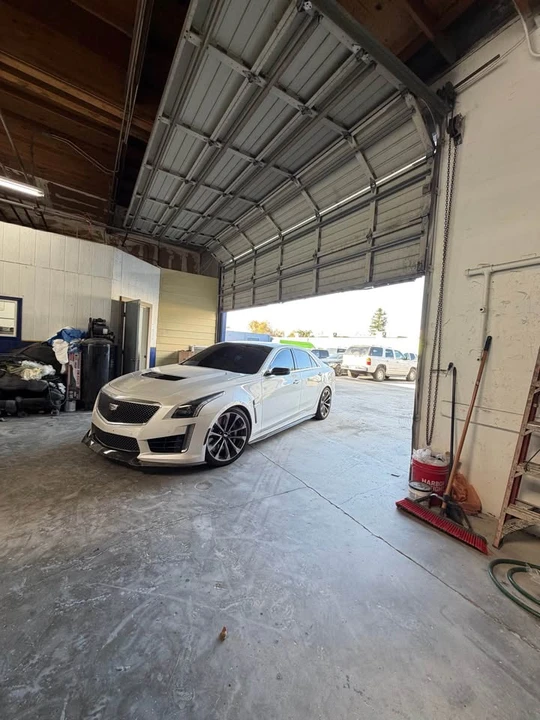 2016 Cadillac CTS-V 3rd Gen - Image 2 of 3