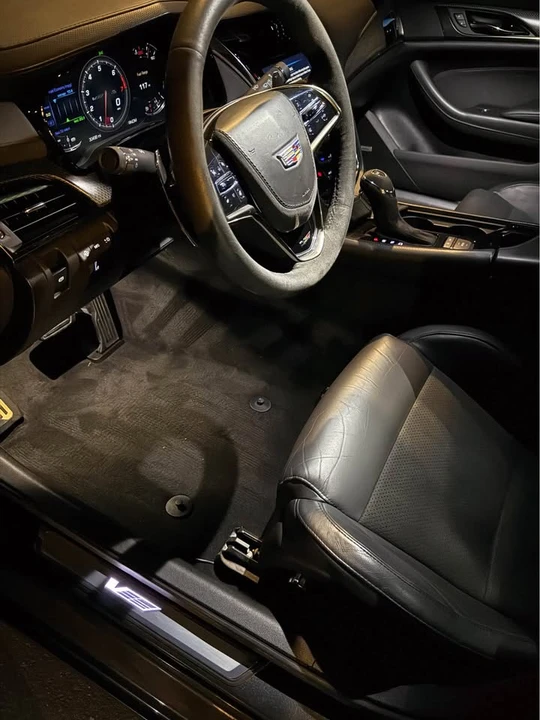 2016 Cadillac CTS-V 3rd Gen - Image 7 of 8