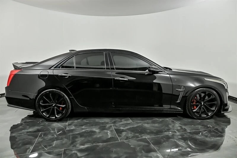 2016 Cadillac CTS-V 3rd Gen - Image 10 of 31