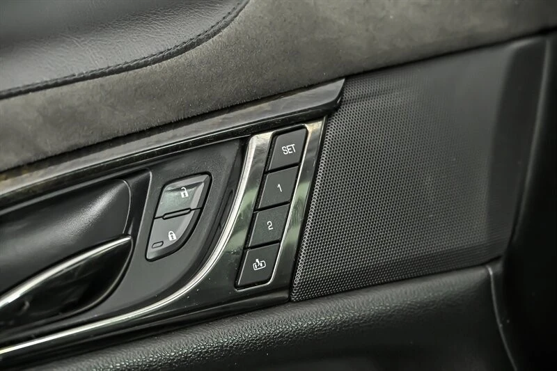2016 Cadillac CTS-V 3rd Gen - Image 13 of 31