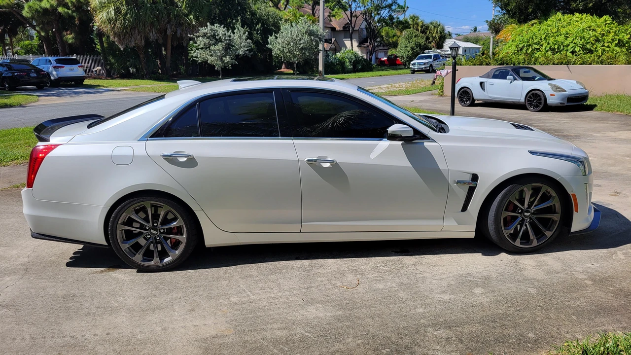 2016 Cadillac CTS-V 3rd Gen - Image 22 of 31