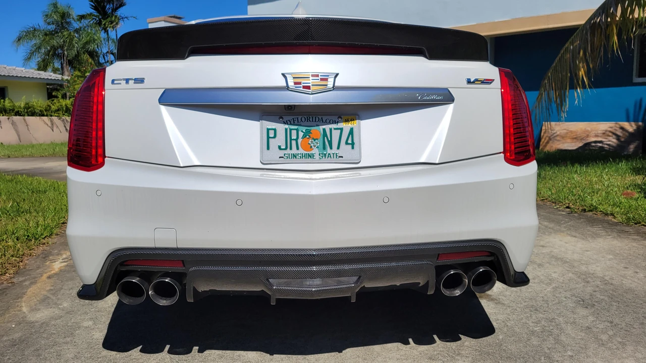 2016 Cadillac CTS-V 3rd Gen - Image 16 of 31