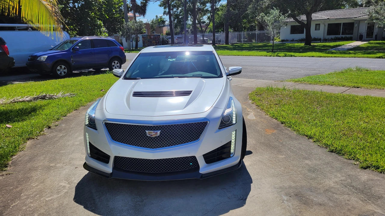 2016 Cadillac CTS-V 3rd Gen - Image 8 of 31