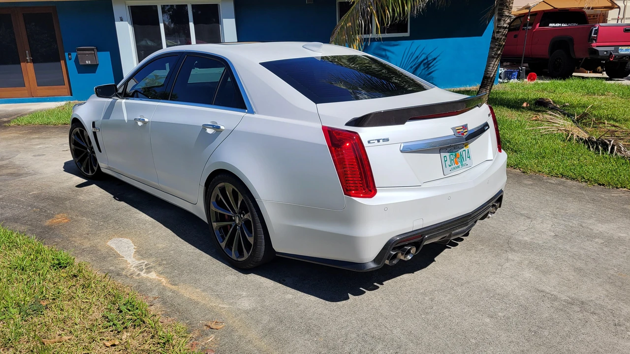 2016 Cadillac CTS-V 3rd Gen - Image 13 of 31