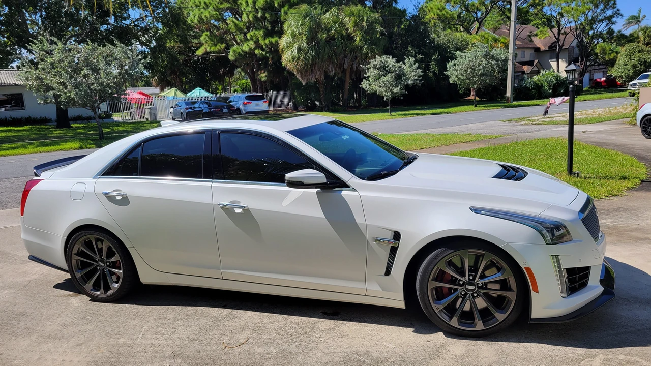 2016 Cadillac CTS-V 3rd Gen - Image 23 of 31