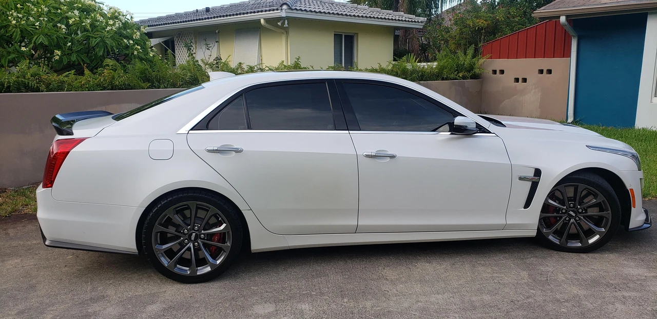 2016 Cadillac CTS-V 3rd Gen - Image 21 of 31