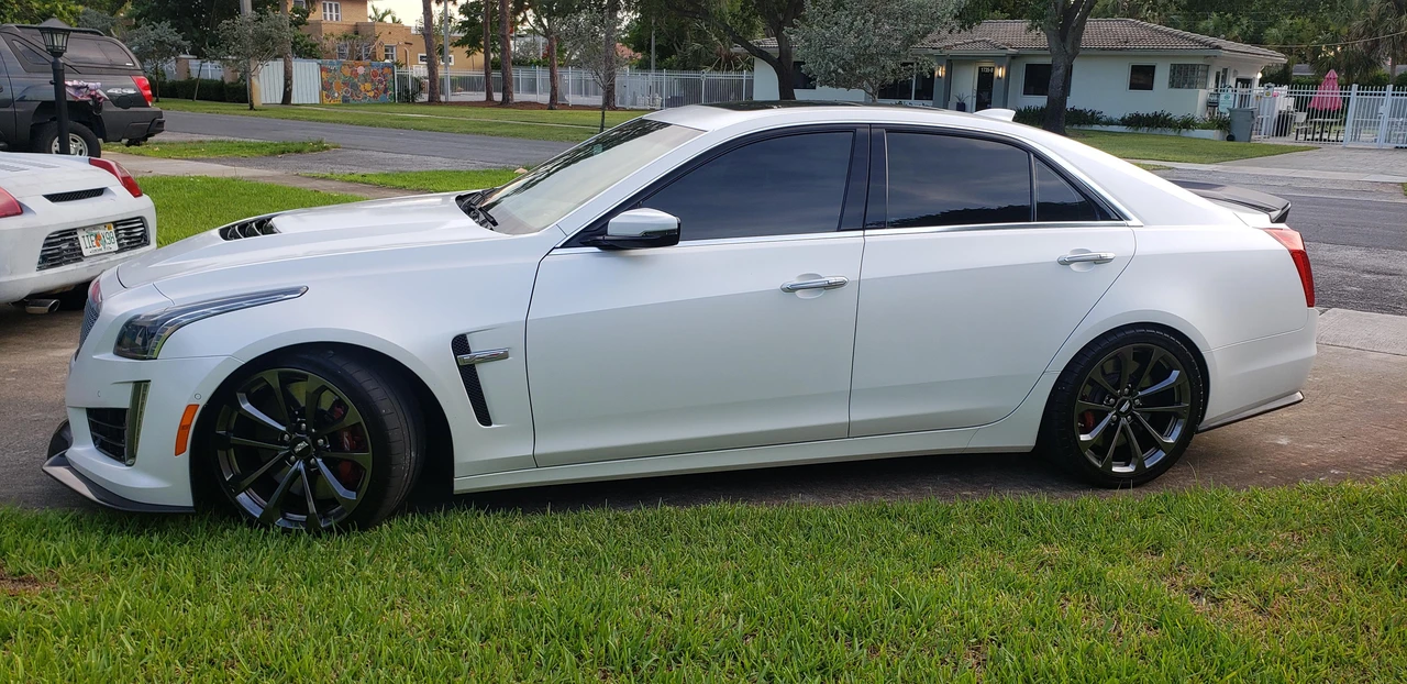 2016 Cadillac CTS-V 3rd Gen - Image 10 of 31