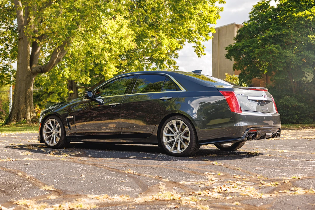 2016 Cadillac CTS-V 3rd Gen - Image 11 of 31