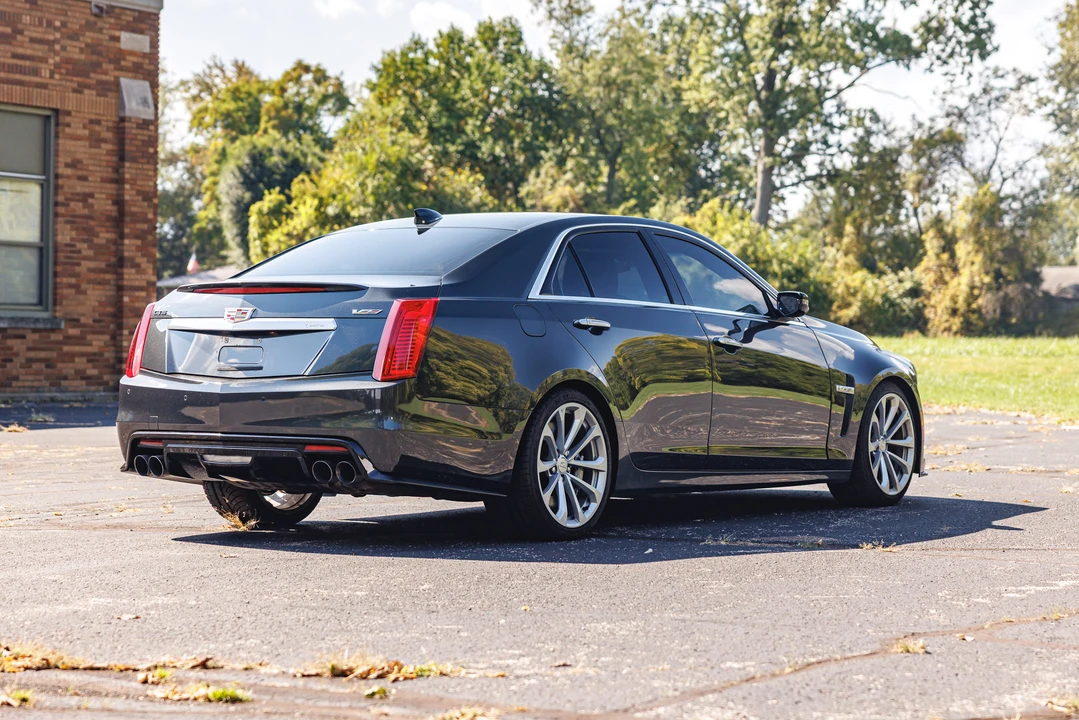 2016 Cadillac CTS-V 3rd Gen - Image 16 of 31