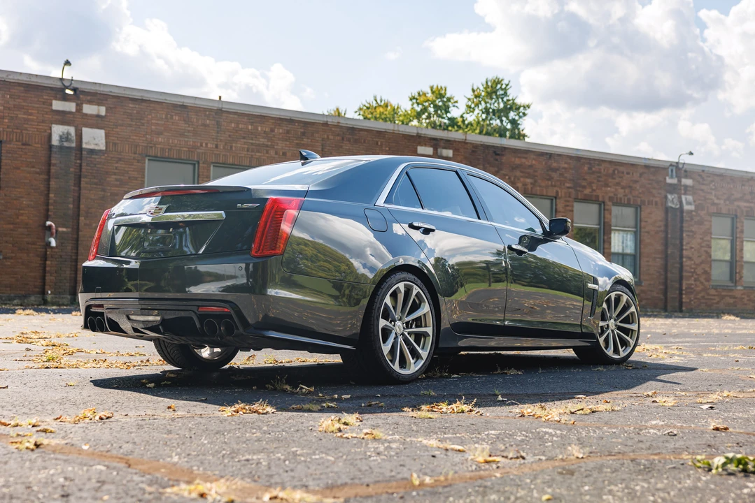 2016 Cadillac CTS-V 3rd Gen - Image 19 of 31