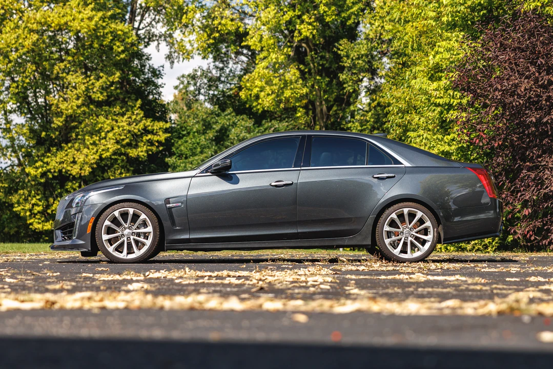 2016 Cadillac CTS-V 3rd Gen - Image 10 of 31